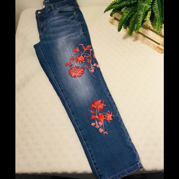 Westport Denim - 🦋BOHEMIAN BOYFRIEND CORAL & Pinks Floral Appliqué